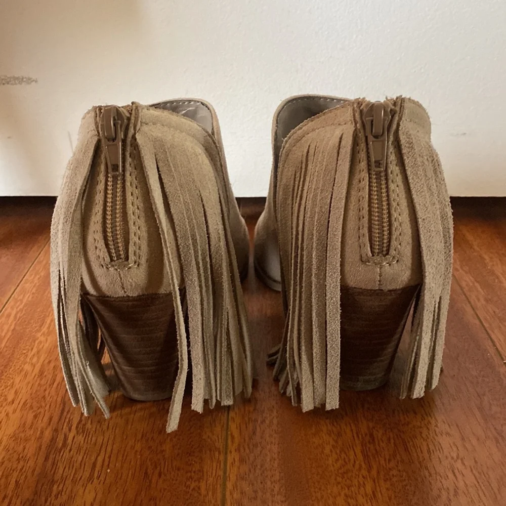 Carlos by Carlos Santana Cleo Fringe Booties - Picture 2 of 9